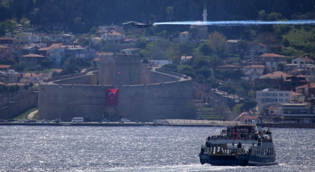 SOLOTÜRK Çanakkale semalarında gösteri yaptı