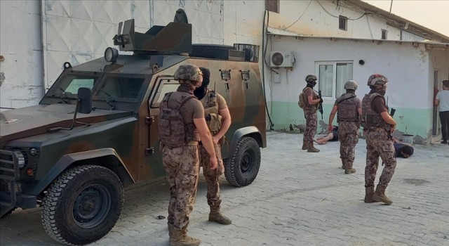 Mersin'de eylem hazırlığındayken yakalanan 2 PKK'lı terörist tutuklandı