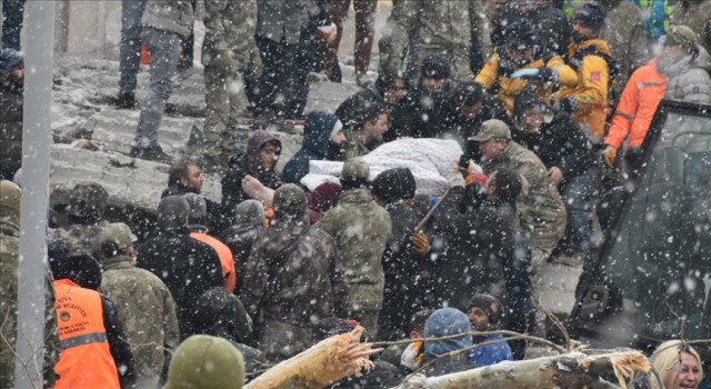 Milliyetçi Hareket Partisi deprem bölgesine heyet gönderiyor