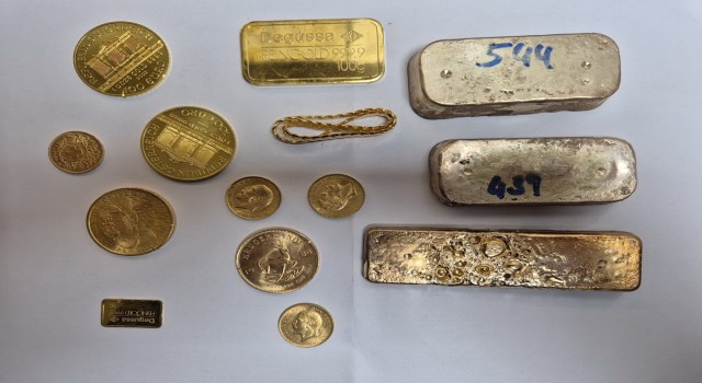 113 bin euro değerinde kaçak altın, komşuya takıldı