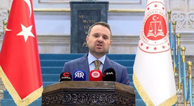 Bakan Gürlek: ”(Mutlak butlan kararı) Verilen bu karar, vatandaşlarımızın demokrasiye olan güvenini pekiştiren bir karardır”