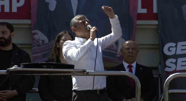 Özgür Özel: ”Derhal kurultay yapılmalıdır, hangi delegeyle istiyorsanız derhal bir kurultay yapın”