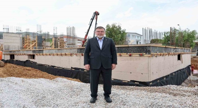 AK Parti İzmir İl Başkanı Saygılı’dan CHP’ye: ”Gündemlerinde sadece koltuk kavgası var”
