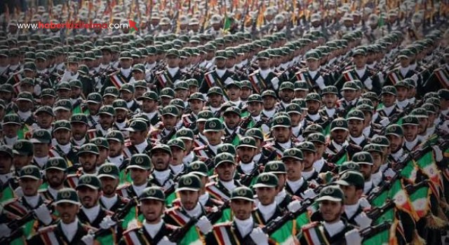 İran Devrim Muhafızları Ordusu: ”ABD’ye ait 17 İHA ve 11 askeri uçak yerdeyken imha edildi”
