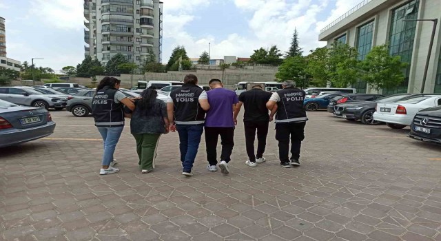 Torbacılara büyük darbe: Binlerce uyuşturucu hap ele geçirildi