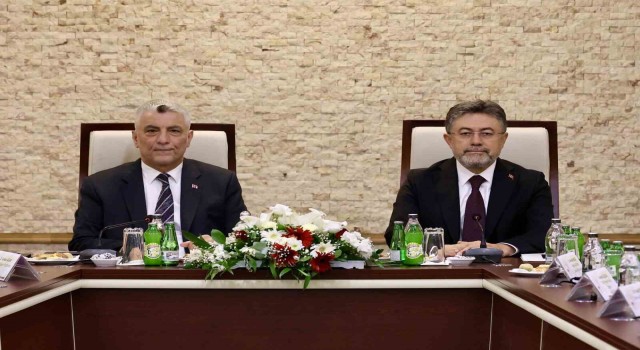 Bakan Bolat ve Bakan Yumaklı, hububat sektörünü değerlendirdi