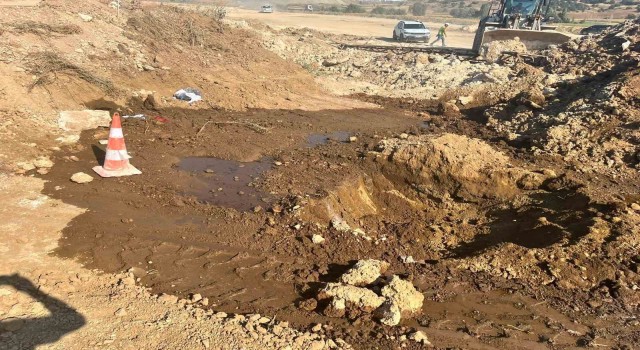 Bilecik’te kepçe NATO boru hattını patlattı