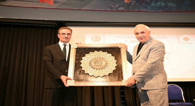 Erzurum’da ”Peygamberimiz ve Güzel Ahlak” konferansı