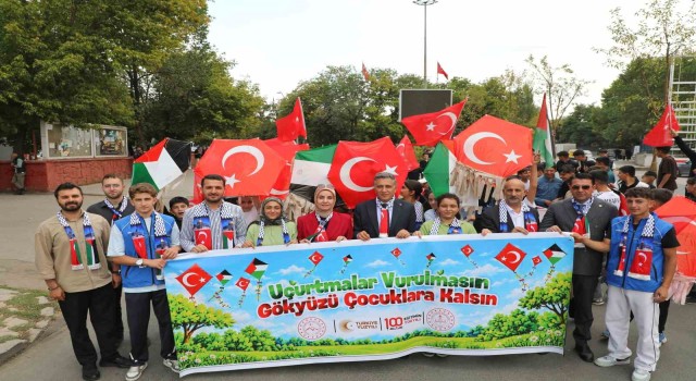 Ağrı’da bin öğrenci Gazze'ye Destek Yürüşü