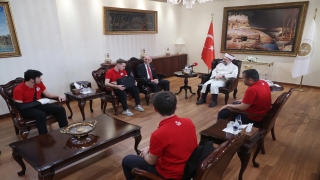 Diyanet İşleri Başkanı Erbaş, TEKNOFEST’te birinci olan öğrencileri kabul etti
