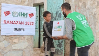 İHH’den Afrin’deki 8 bin 500 kişiye ramazan yardımı