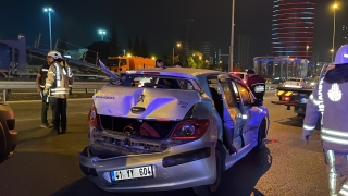 İstanbul’daki trafik kazasında iki kişi yaralandı