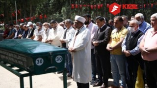 Uçak kazasında ölen pilot Avşar'ın cenazesi memleketinde toprağa verildi