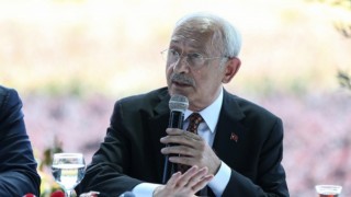 Yalova'ya giden Kılıçdaroğlu'na pankartlı protesto, öfkeli partililer apar topar indirdi