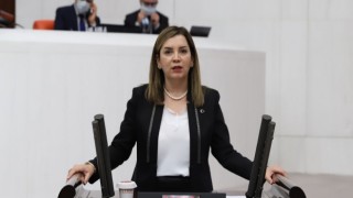 MHP'li Arzu Erdem'den TBMM'de HDP'li Vekillere Çok Sert Tepki!