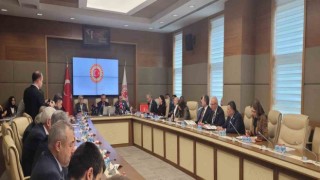Okul saldırılarını araştırmak için kurulan komisyon çalışma takvimini görüşmek üzere toplandı