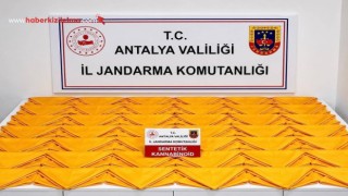 Alanya'da otel odasında 537 bin 600 kullanımlık uyuşturucu madde ele geçirildi