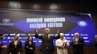 Bakan Bak Manevi Danışman Gelişim Eğitimi Programı’na katıldı