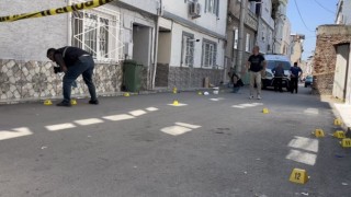 Bursa’da sokak ortasında kurşun yağmuruna tutulan şahıs ağır yaralandı