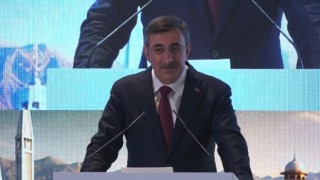 Cumhurbaşkanı Yardımcısı Yılmaz: ”Pakistan ile ikili ticaret hacmimizi yakın gelecekte 5 milyar dolara çıkarmayı hedefliyoruz”