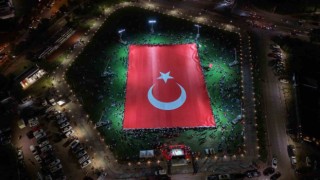 Kayseri’de dünyanın en büyük Türk bayrağı açıldı