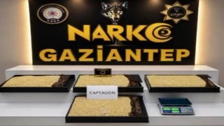 Gaziantep’te sanayi tipi mutfak araçlarına gizlenmiş 400 bin Captagon hap ele geçirildi
