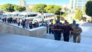 Uşak’ta belediye şirketlerinde sigortalı gösterilip Yalım’ın işletmelerinde çalışanlarına yönelik operasyonda 9 kişi tutuklandı