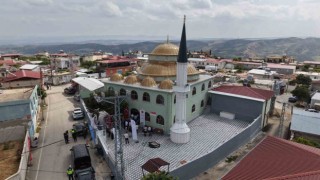 Asrın felaketinin ardından Hatay’da inşa edilen 135’inci cami ibadete açıldı