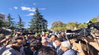 Davutoğlu ifade vermek üzere Ankara Adliyesi’ne geldi