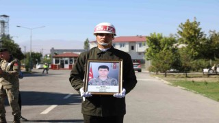 Iğdır’da askeri araç kazasında şehit olan asker için tören düzenlendi