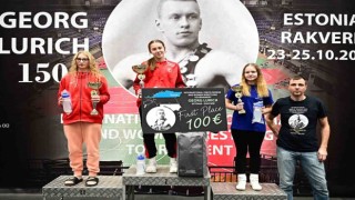 Atakumlu sporcu güreşte dünya şampiyonu oldu